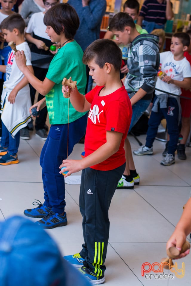 Concurs Kendama, Lotus Center