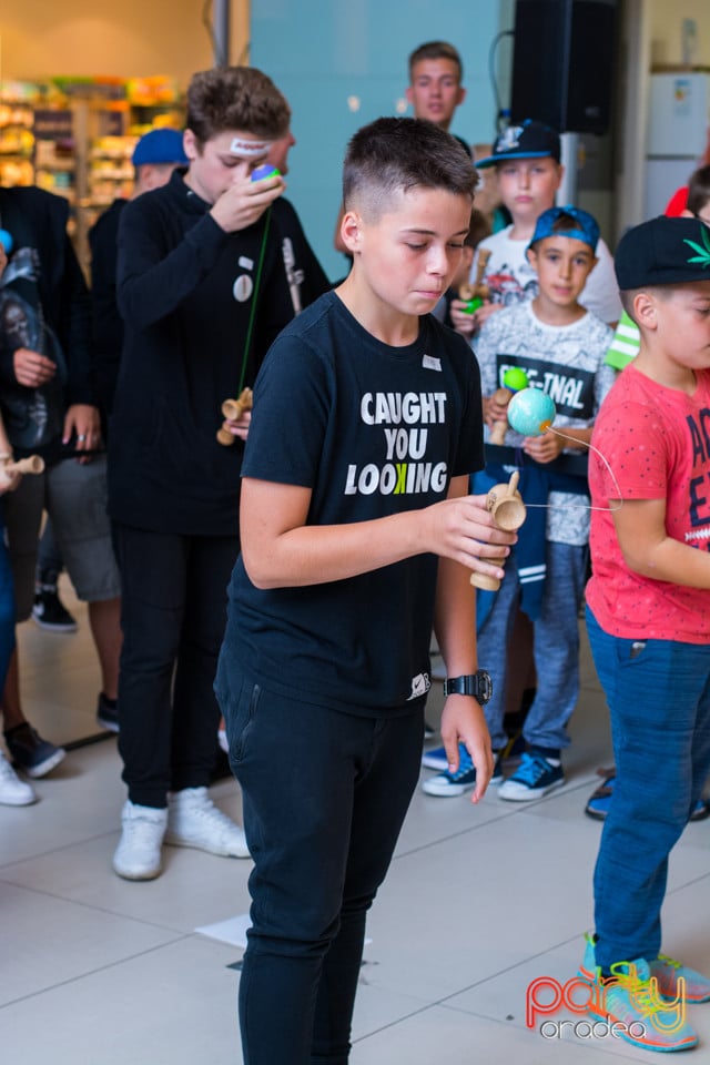 Concurs Kendama, Lotus Center