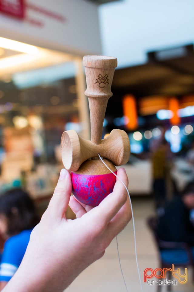 Concurs Kendama, Lotus Center