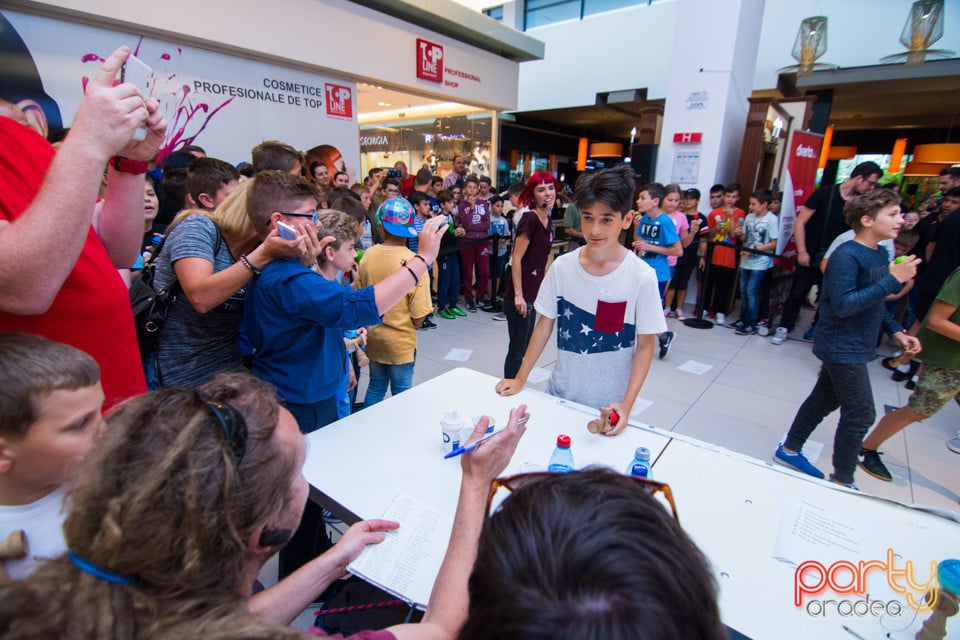 Concurs Kendama, Lotus Center