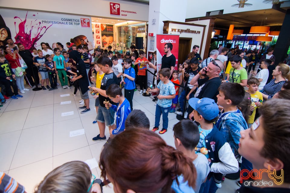 Concurs Kendama, Lotus Center