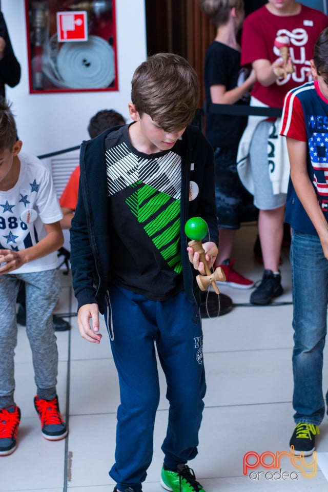 Concurs Kendama, Lotus Center