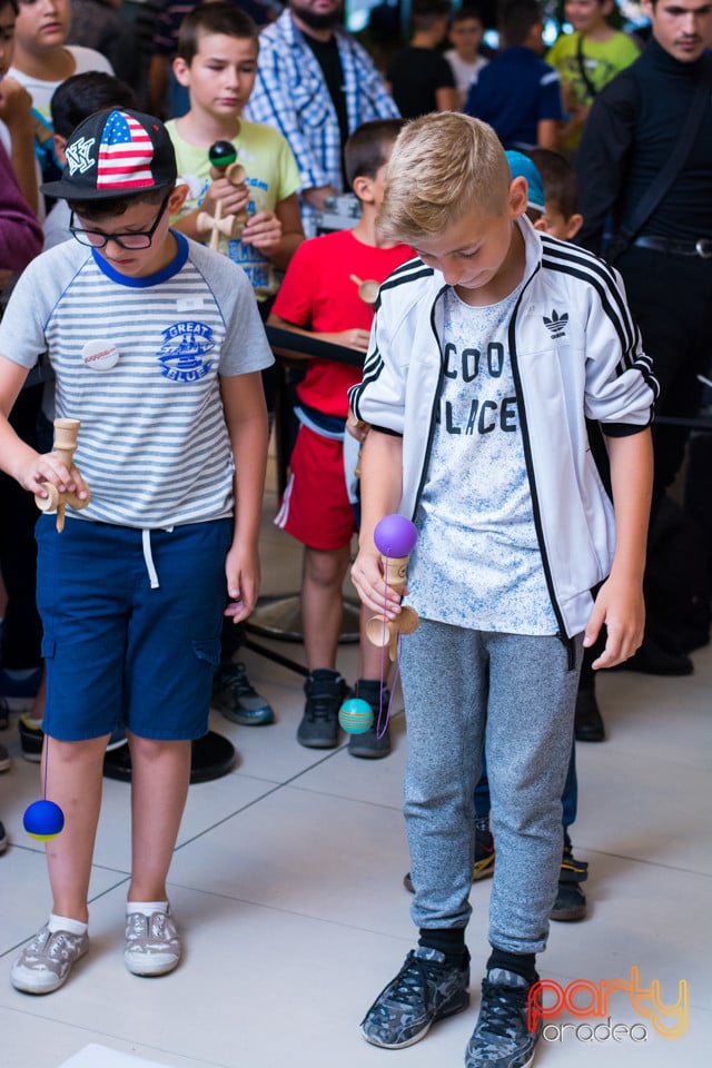 Concurs Kendama, Lotus Center