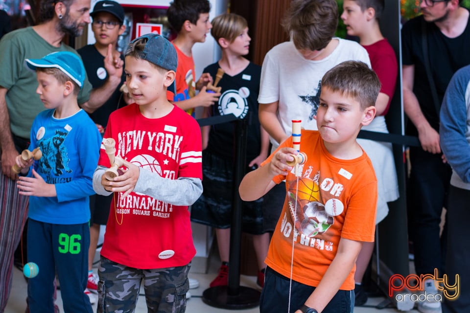 Concurs Kendama, Lotus Center