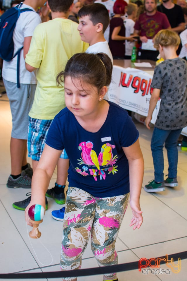 Concurs Kendama, Lotus Center