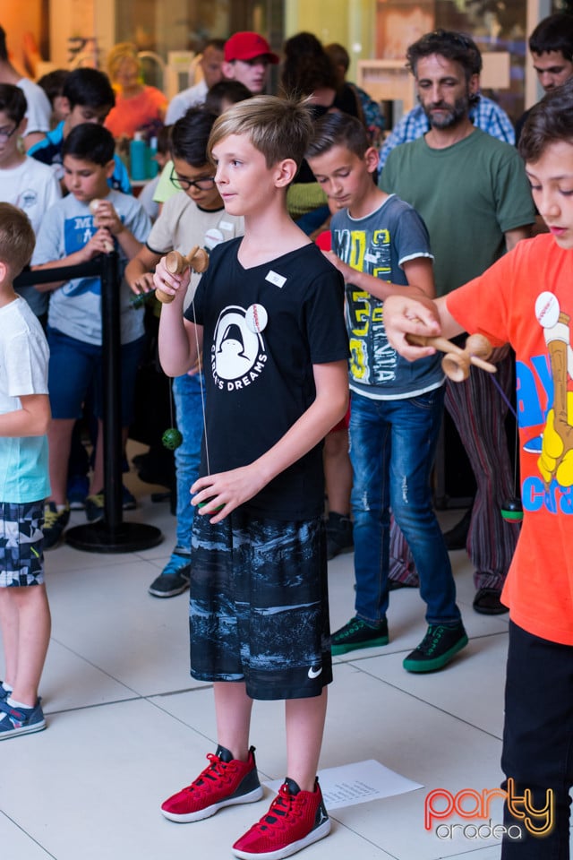 Concurs Kendama, Lotus Center