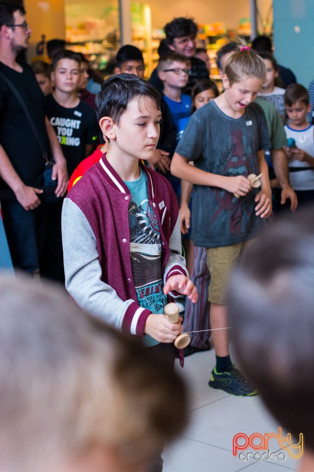 Concurs Kendama, Lotus Center