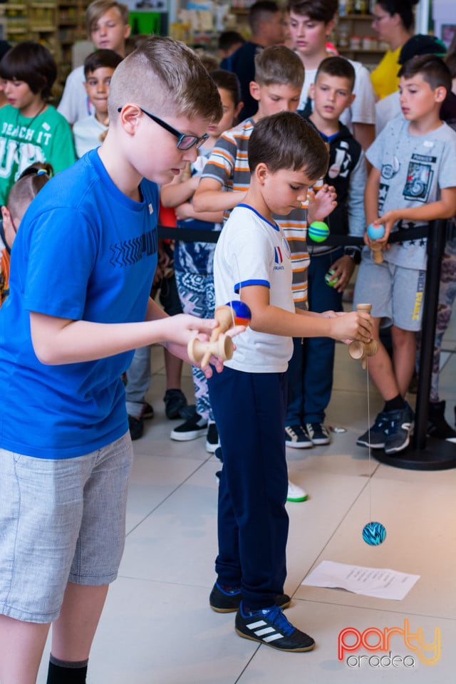 Concurs Kendama, Lotus Center