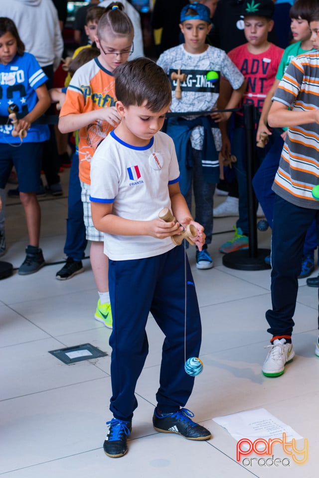 Concurs Kendama, Lotus Center