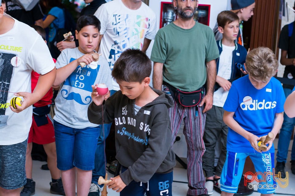 Concurs Kendama, Lotus Center