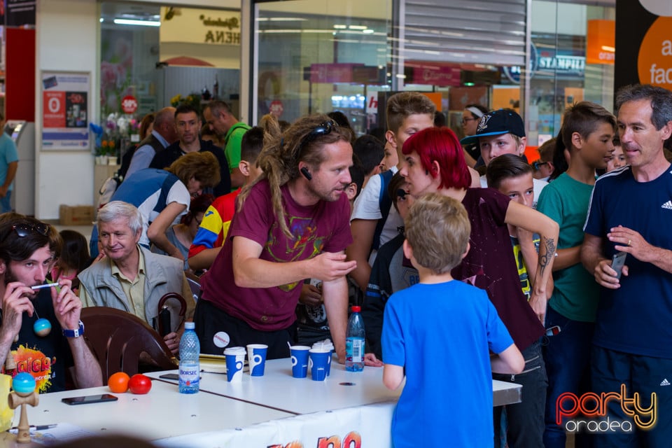 Concurs Kendama, Lotus Center