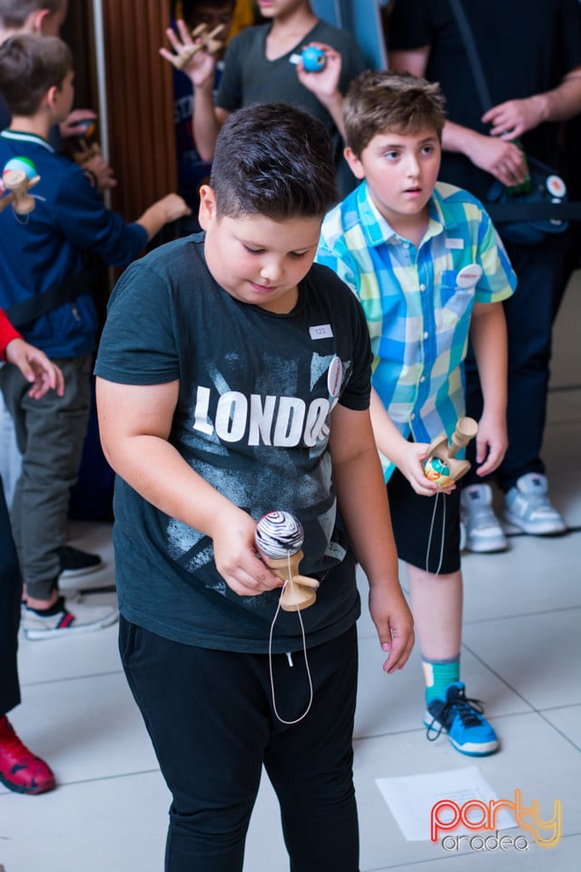 Concurs Kendama, Lotus Center