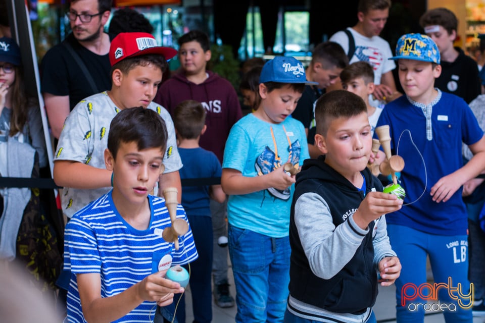 Concurs Kendama, Lotus Center