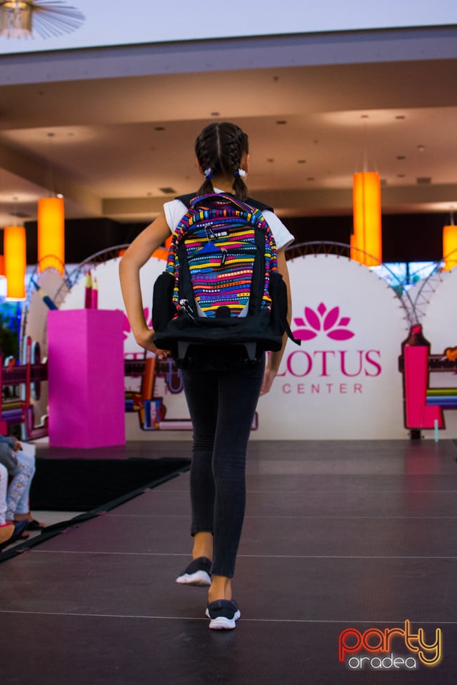 Cool for School, Lotus Center