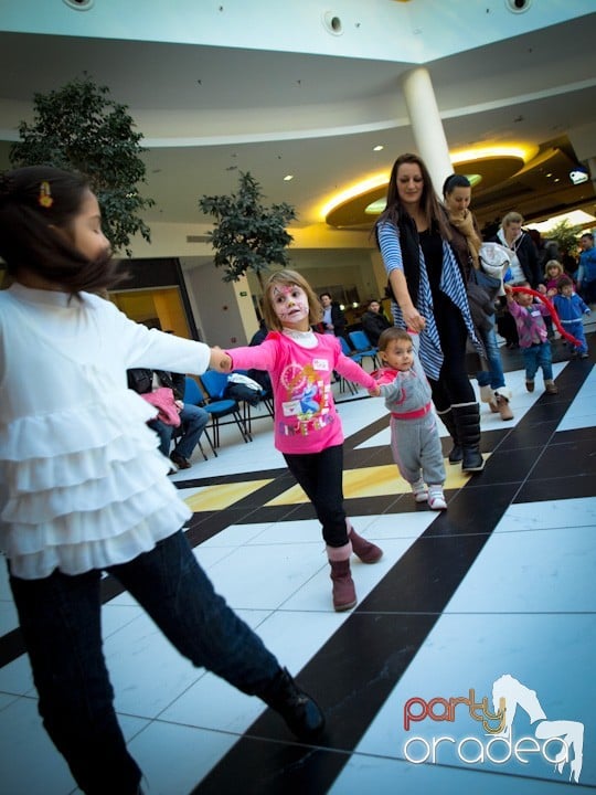 Copiii au serbat Sfântul Ion la ERA Park, Era Shopping Park