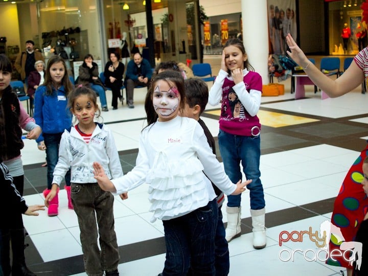 Copiii au serbat Sfântul Ion la ERA Park, Era Shopping Park