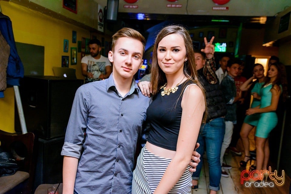Couple Swing Party,