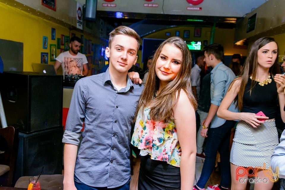 Couple Swing Party,