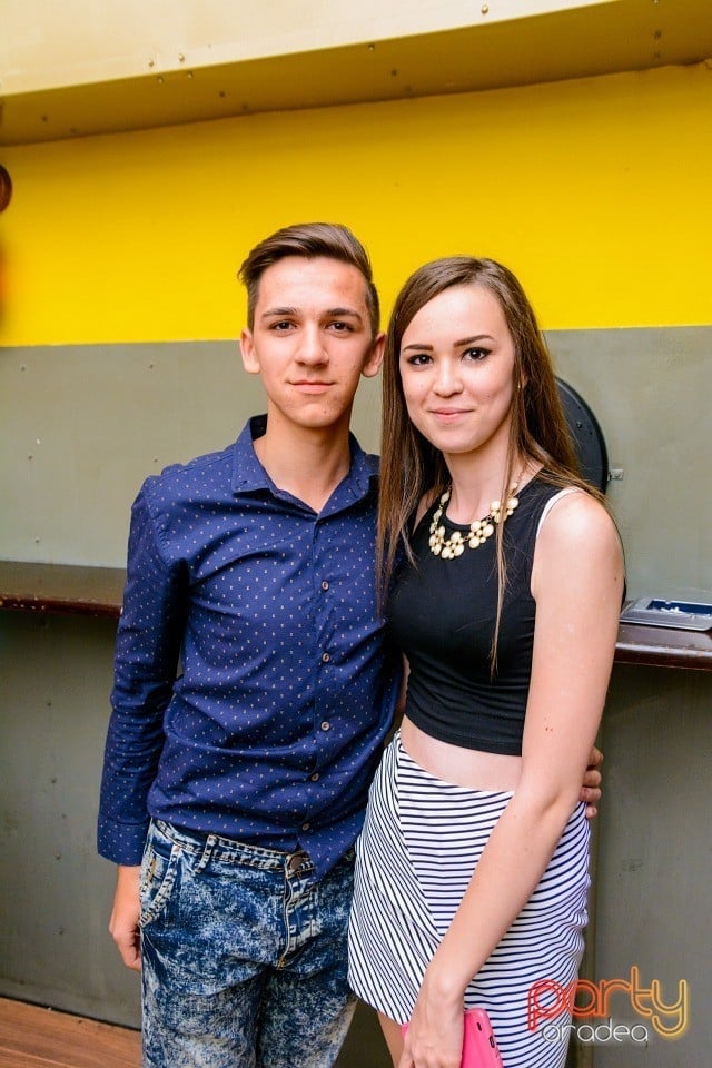 Couple Swing Party,