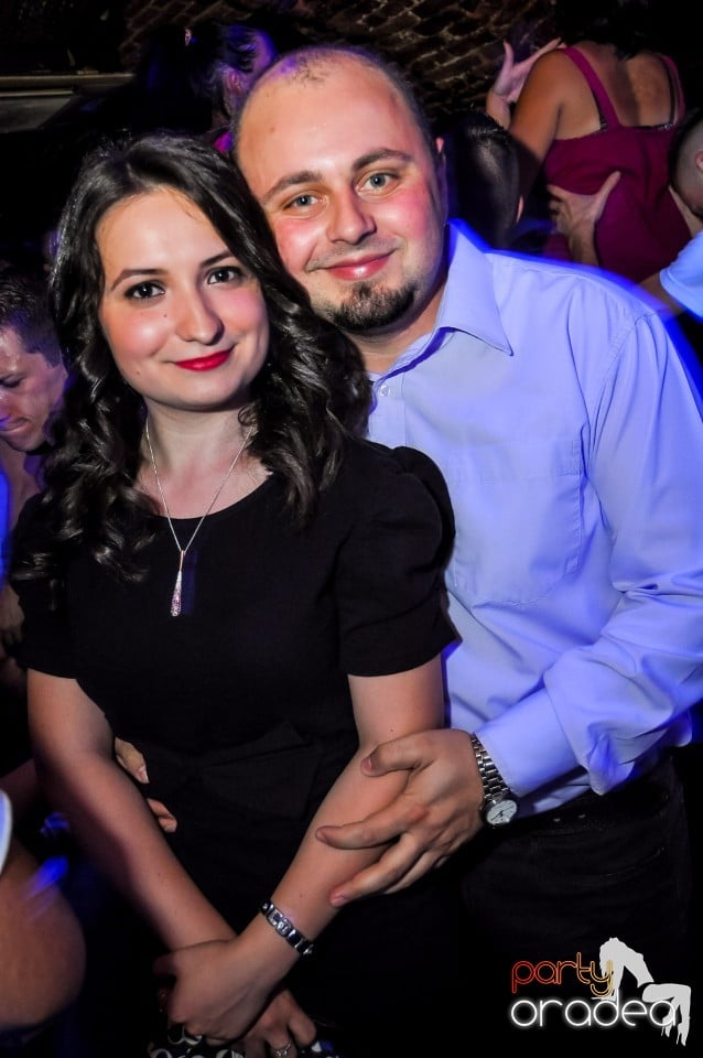 Crazy One Hour Free Holsten Party, 