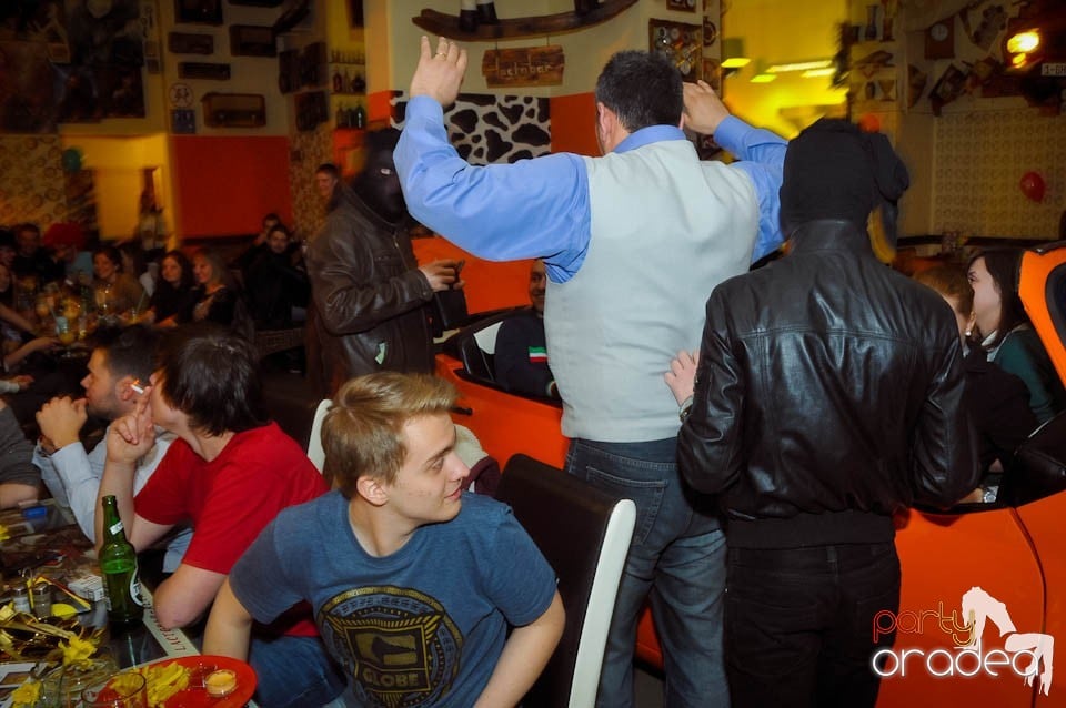 Crazy Party în Lactobar Retro Bistro,