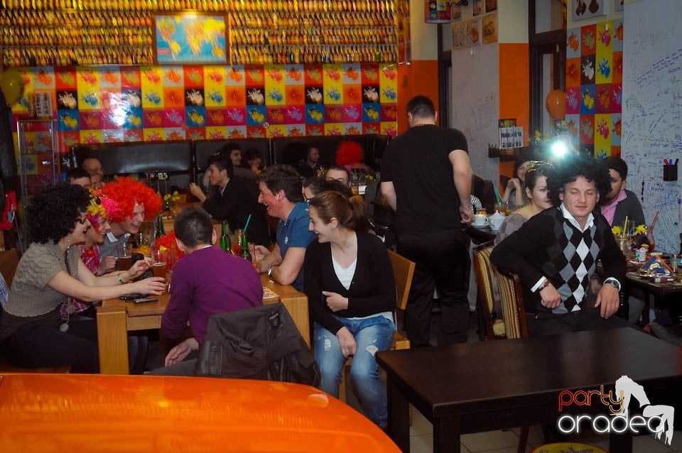 Crazy Party în Lactobar Retro Bistro,