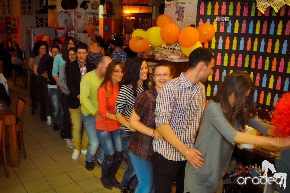 Crazy Party în Lactobar Retro Bistro,