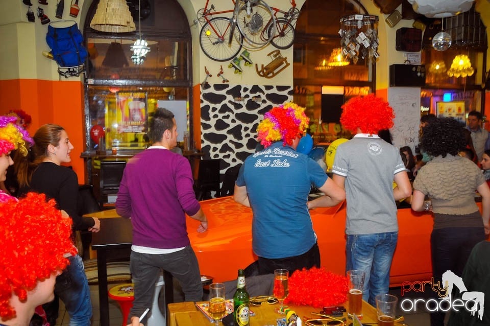 Crazy Party în Lactobar Retro Bistro,
