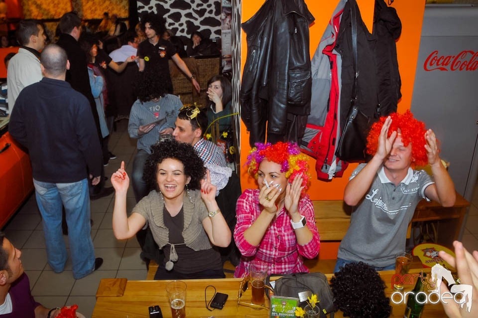 Crazy Party în Lactobar Retro Bistro,