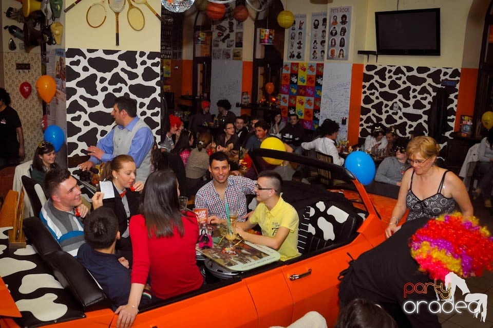 Crazy Party în Lactobar Retro Bistro,