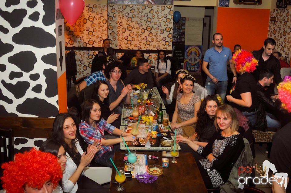 Crazy Party în Lactobar Retro Bistro,
