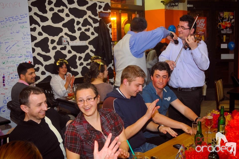 Crazy Party în Lactobar Retro Bistro,