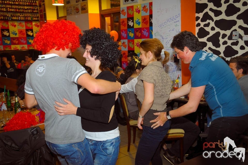 Crazy Party în Lactobar Retro Bistro,