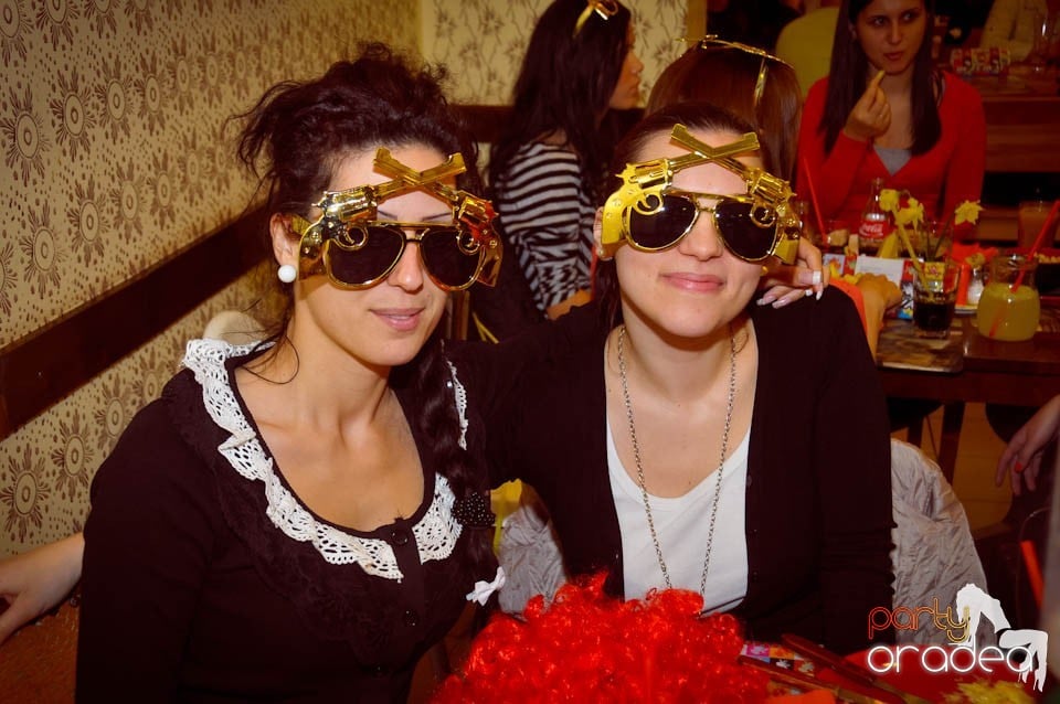 Crazy Party în Lactobar Retro Bistro,