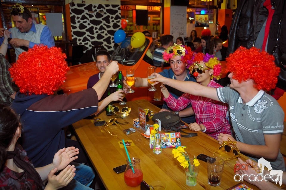 Crazy Party în Lactobar Retro Bistro,