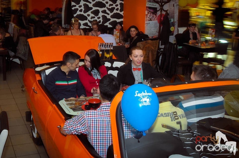 Crazy Party în Lactobar Retro Bistro,