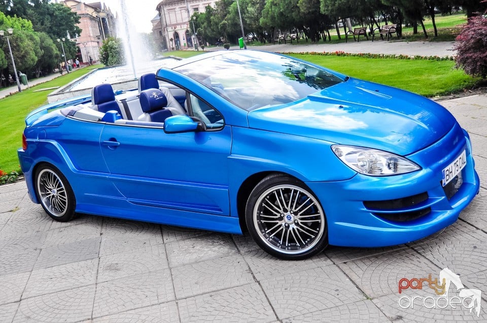 Peugeot 307 Cabrio VS Pontiac Solstice, Crazy Tuning