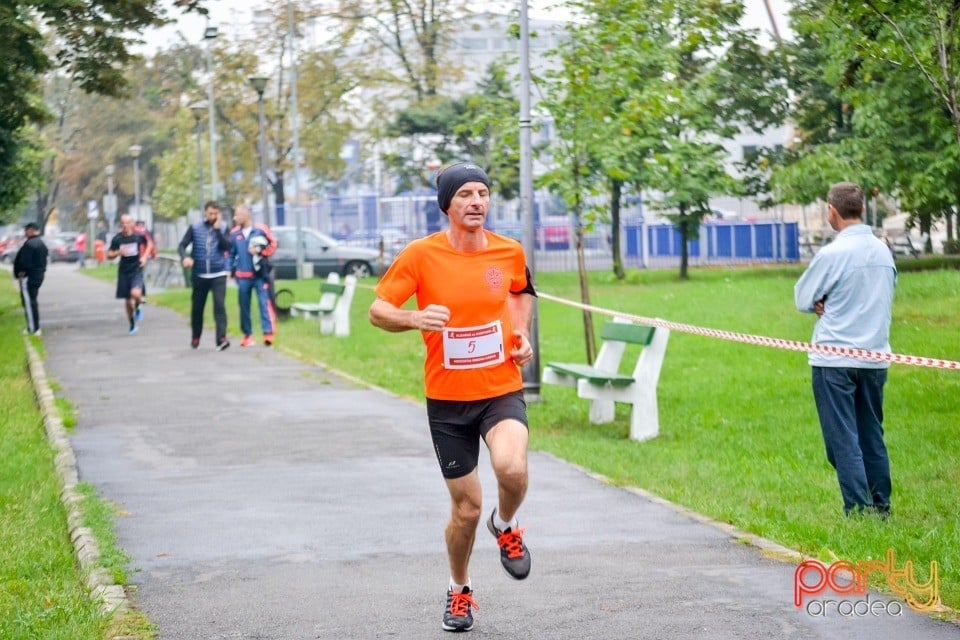 Crosul ” Aleargă cu campionii ”, Oradea