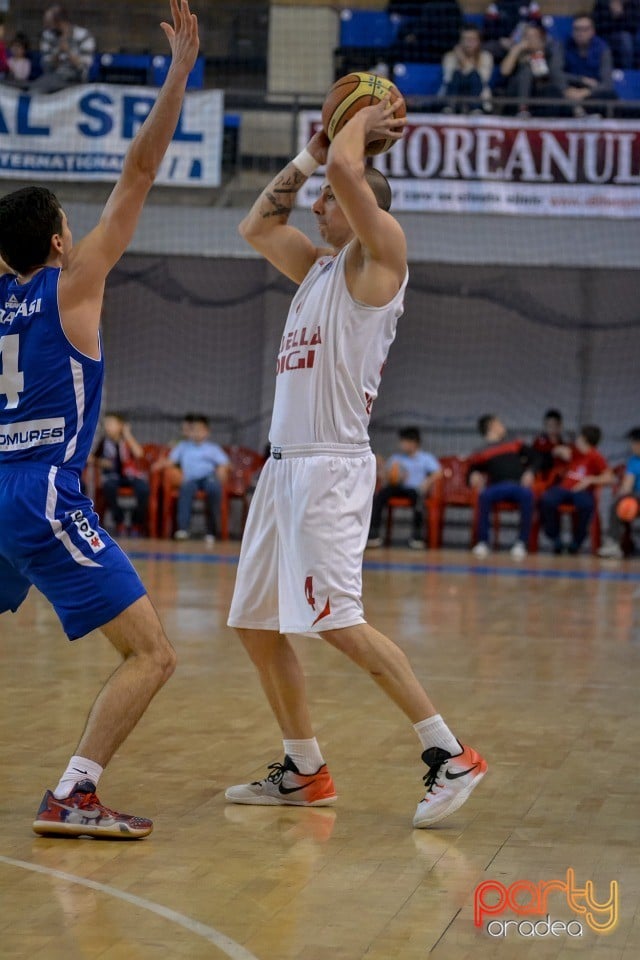 CSM CSU Oradea vs BC Mureş Târgu Mureş, Arena Antonio Alexe