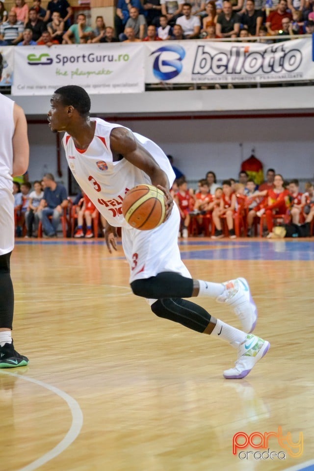 CSM CSU Oradea vs BC Mureş Târgu Mureş, Arena Antonio Alexe