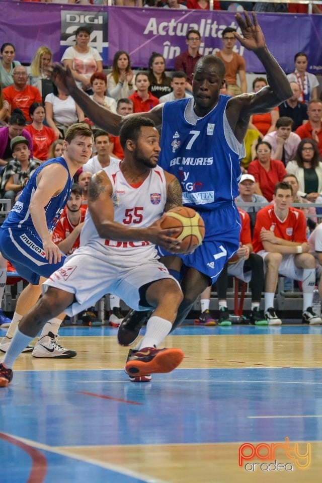 CSM CSU Oradea vs BC Mureş Târgu Mureş, Arena Antonio Alexe