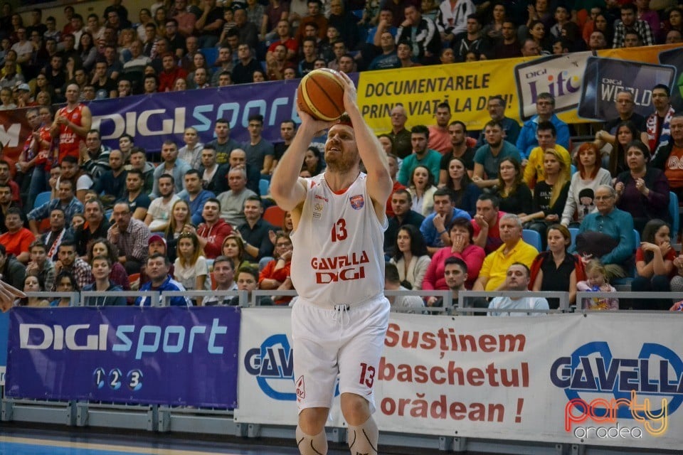 CSM CSU Oradea vs Steaua CSM EximBank Bucureşti,