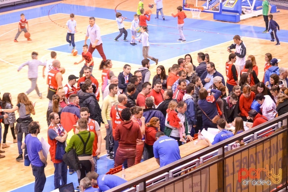 CSM CSU Oradea vs Steaua CSM EximBank Bucureşti,