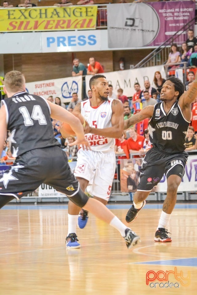 CSM CSU Oradea vs U BT CLuj Napoca, Arena Antonio Alexe