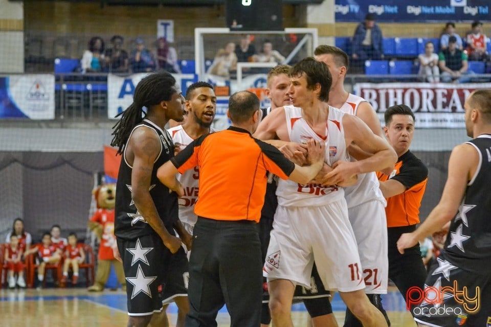 CSM CSU Oradea vs U BT CLuj Napoca, Arena Antonio Alexe