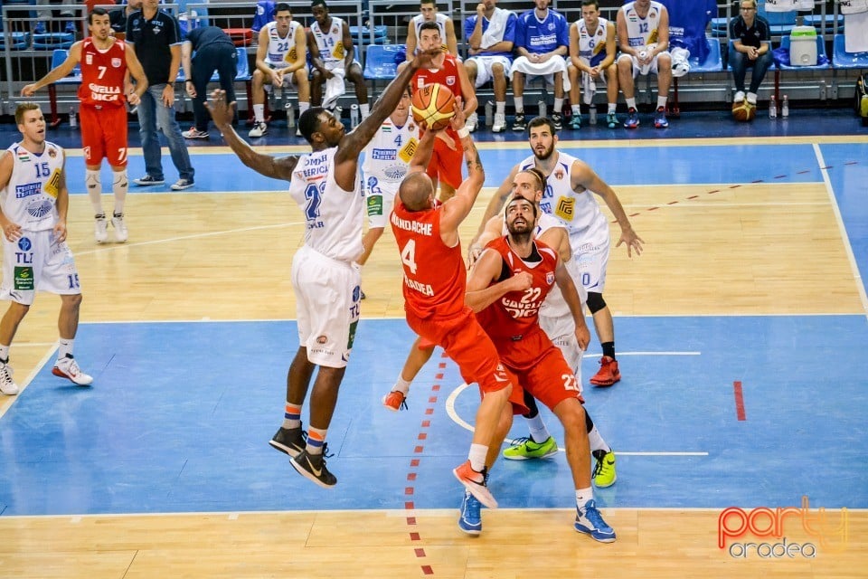 CSM-U Oradea vs Albacomp Székesfehérvár, Arena Antonio Alexe