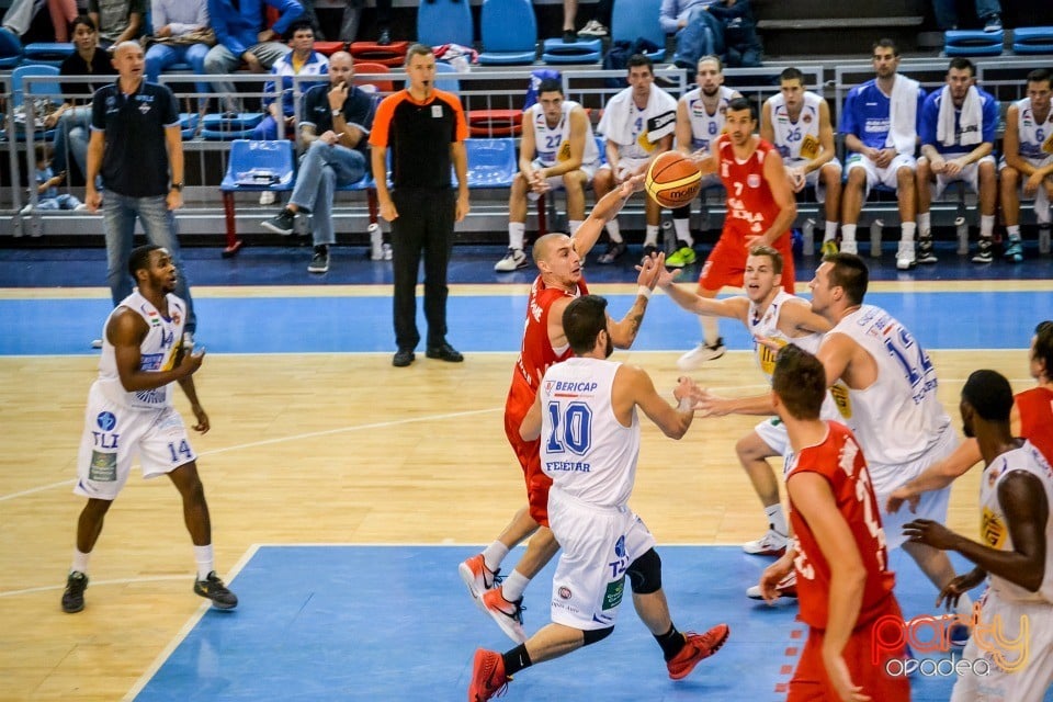 CSM-U Oradea vs Albacomp Székesfehérvár, Arena Antonio Alexe