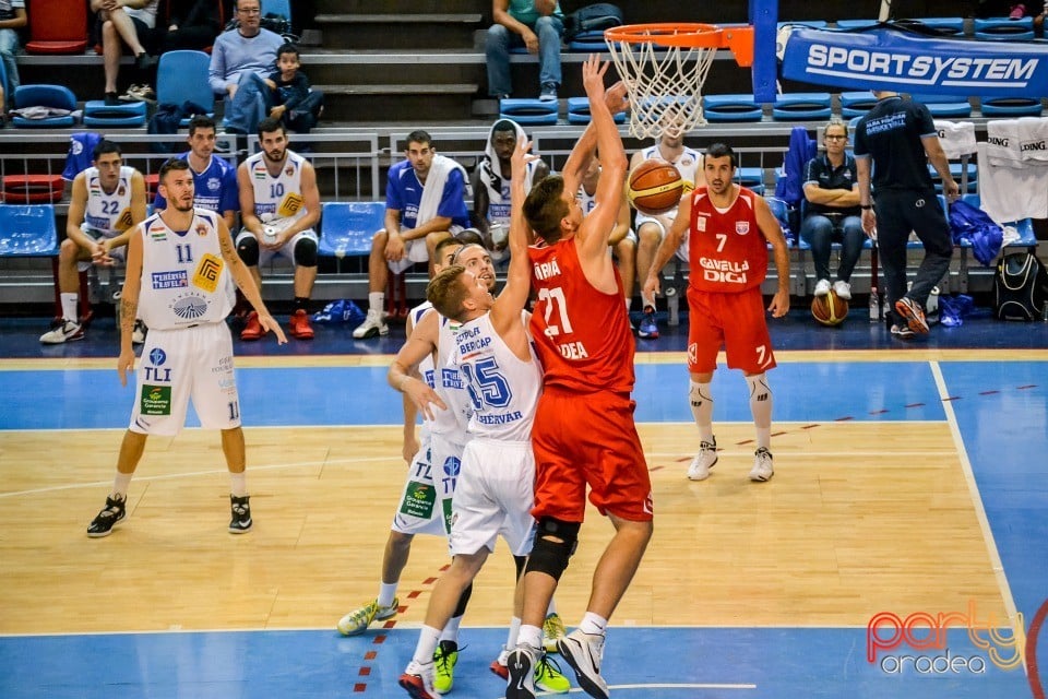 CSM-U Oradea vs Albacomp Székesfehérvár, Arena Antonio Alexe