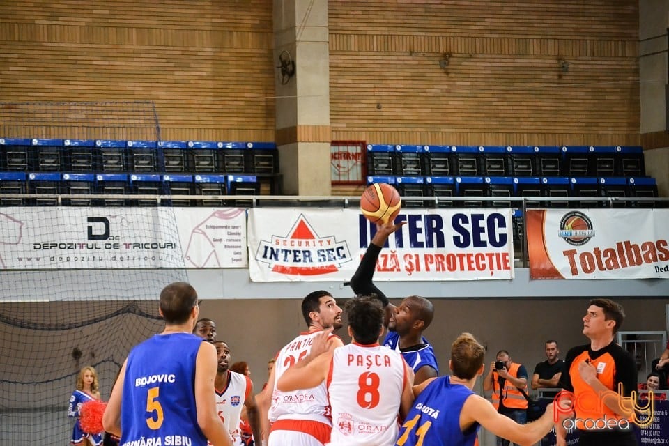 CSM-U Oradea vs CSU Atlassib Sibiu, Arena Antonio Alexe