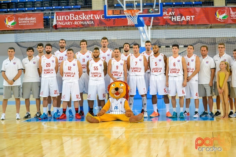 CSM-U Oradea vs Szolnok Olaj KK, Arena Antonio Alexe